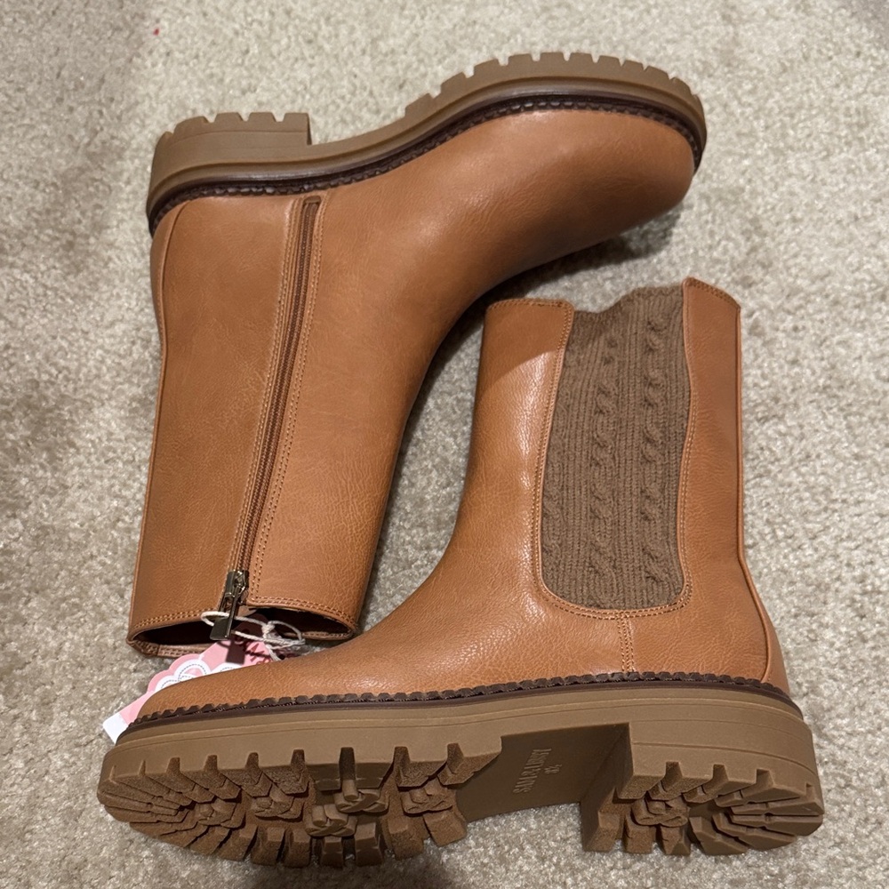 Sam & Libby Tan combat boot for Women Sz 8.5